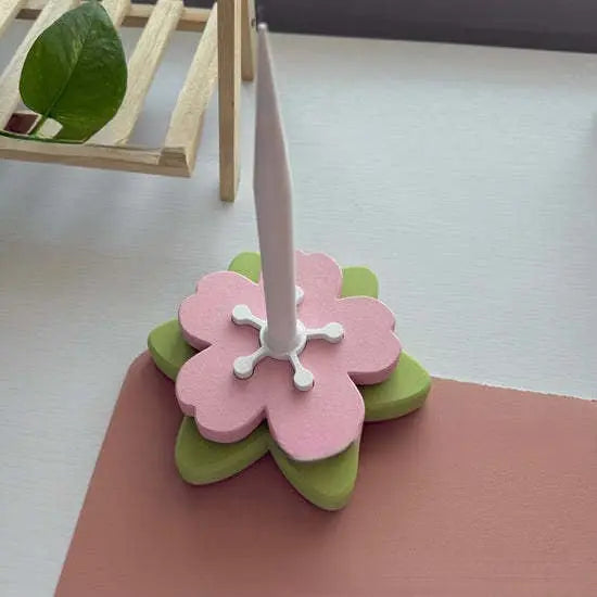 BowLift | Gerbera Yarn Spool — 3D Printed Tool for Even Winding