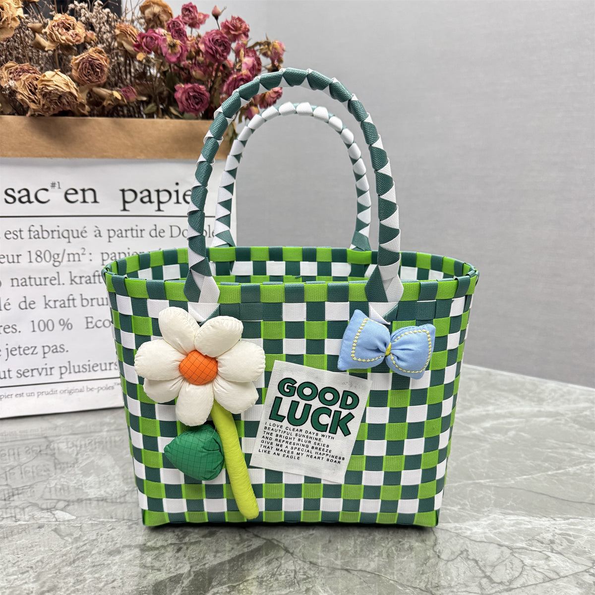 Charming and playful handbag Acalora