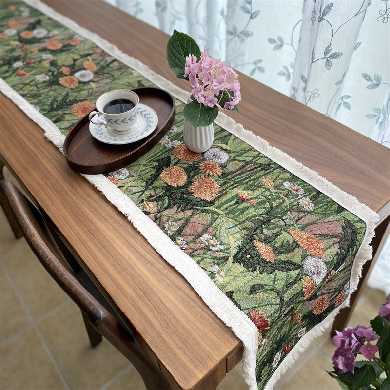 Elegant Floral Pattern Table Runner