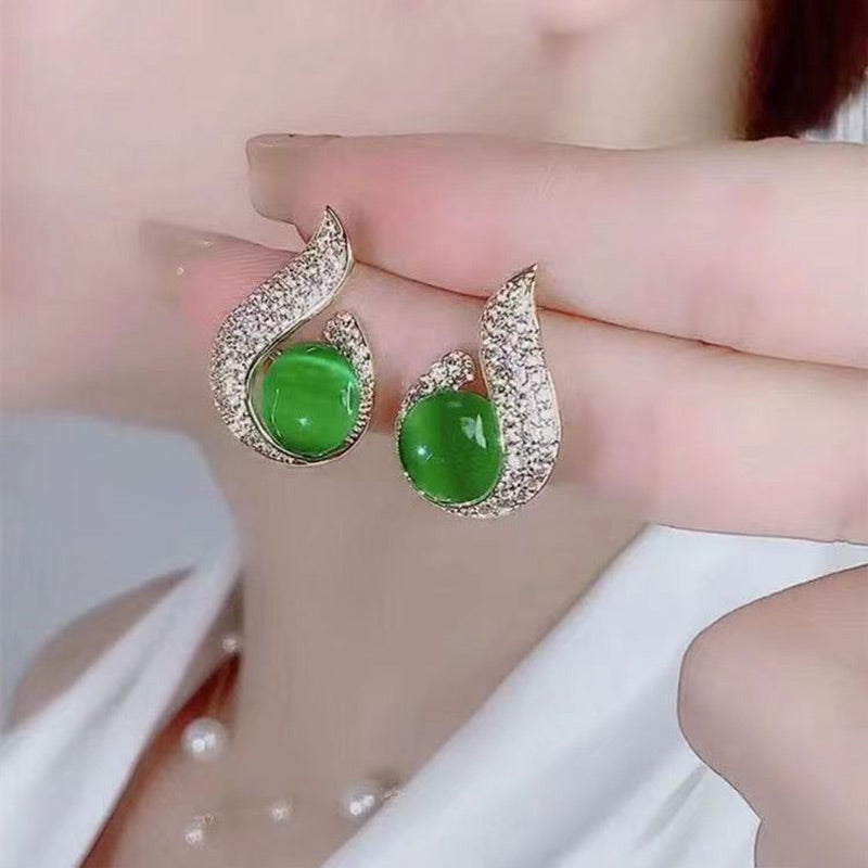 BowLift | Elegant earrings with pearl imitation and rhinestone