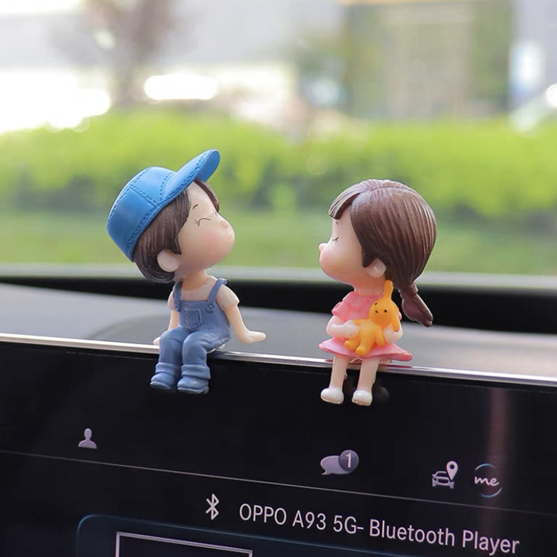 A beautiful couple ornament | Kalsten