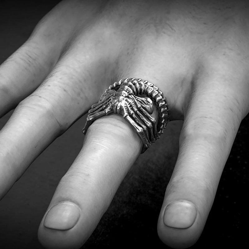 Kalsten | Alien-Facehugger-Ring