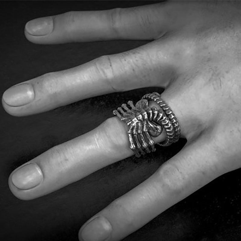 Kalsten | Alien-Facehugger-Ring