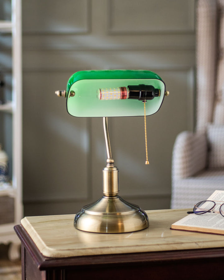 Kalsten | Classic Banker Lamp