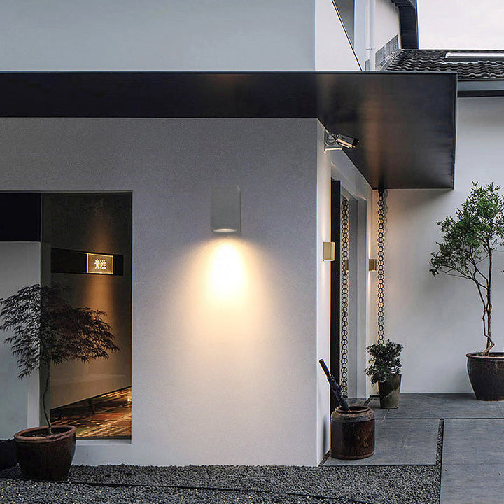 Contemporary Industrial Rectangular Aluminum 1-Light Outdoor Wall Sconce Lamp For Garden | Kalsten