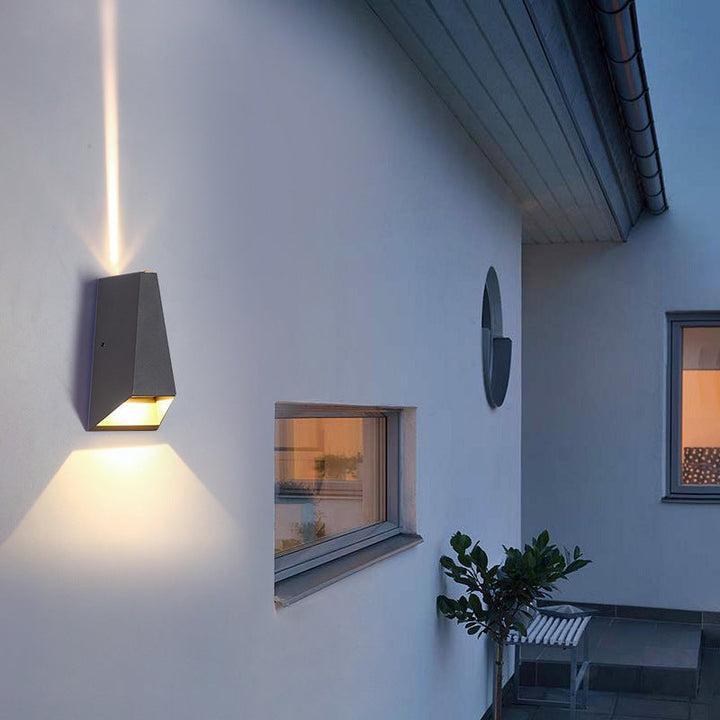Outdoor Modern Column Geometry LED Waterproof Wall Sconce Lamp | Kalsten