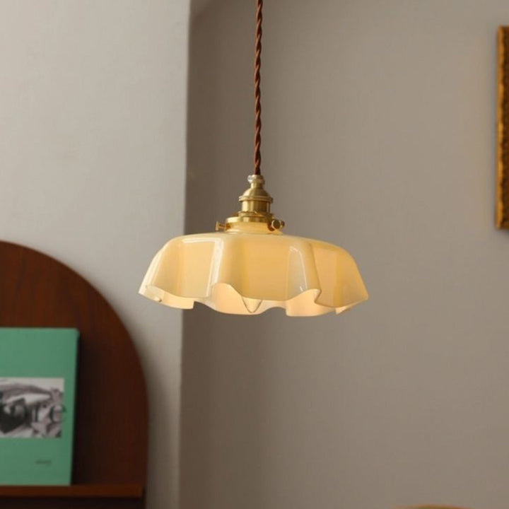 Modern Romantic Small Glass Ribbon Edge Pendant Light For Living Room | Kalsten