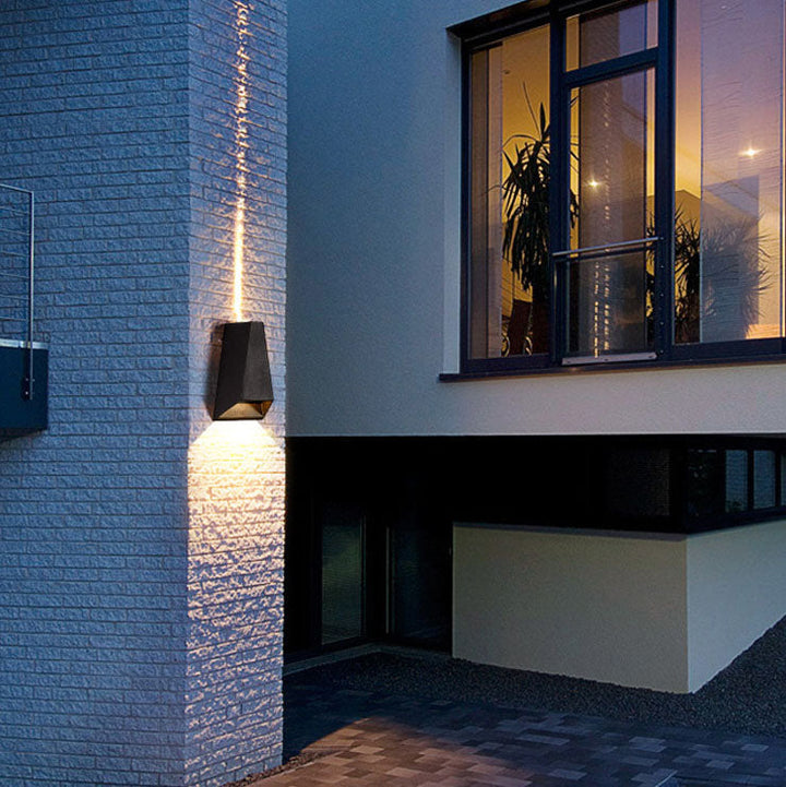 Outdoor Modern Column Geometry LED Waterproof Wall Sconce Lamp | Kalsten