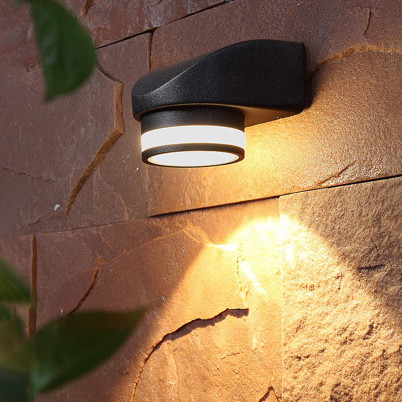 Modern Cylindrical Die-Cast Aluminum LED Waterproof Outdoor Garden Wall Light | Kalsten
