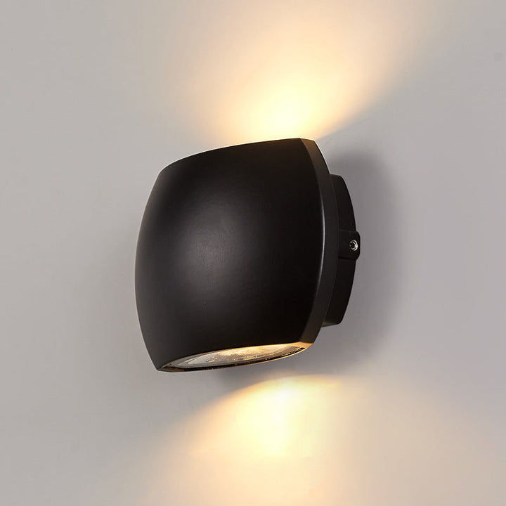 Contemporary Industrial Semicircle Aluminum LED Outdoor Wall Sconce Lamp For Garden | Kalsten