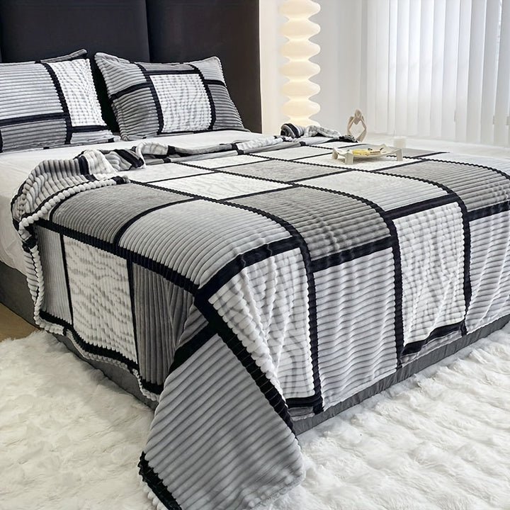 Luxury Plush Blanket with Trendy Stripe Print – Ultimate Comfort Kalsten