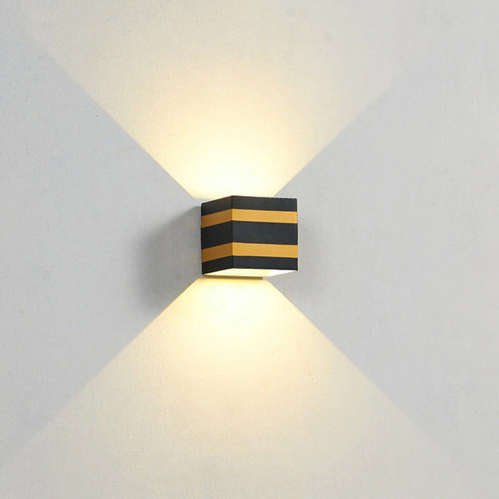 Outdoor Minimalist Square Cube Aluminum Waterproof LED Wall Sconce Lamp | Kalsten