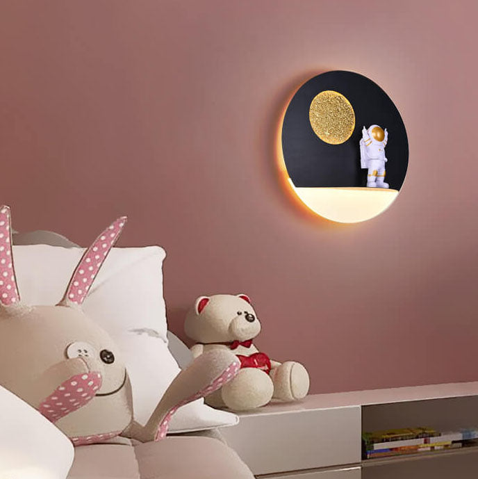 Contemporary Creative Iron Resin Round Astronaut LED Wall Light Lamp for Bedroom | Kalsten