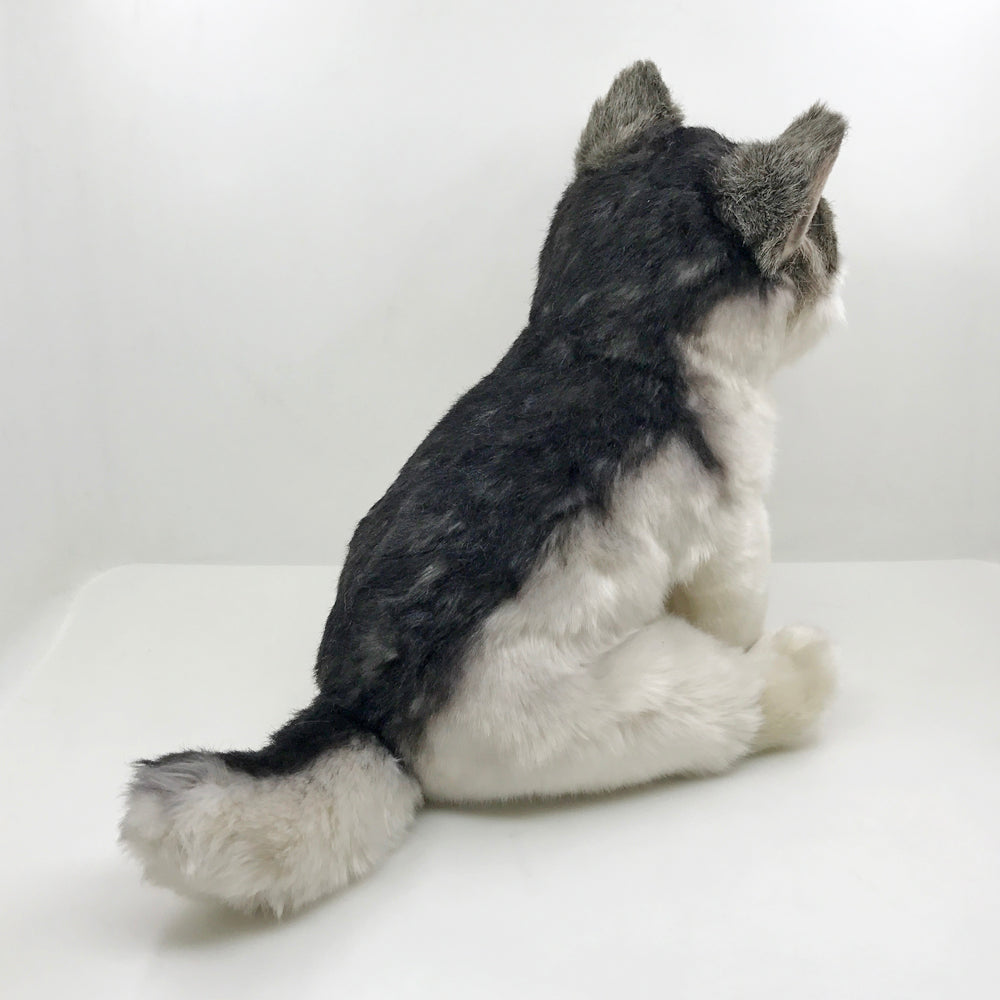 Kalsten | Gray Wolf Plush Toy