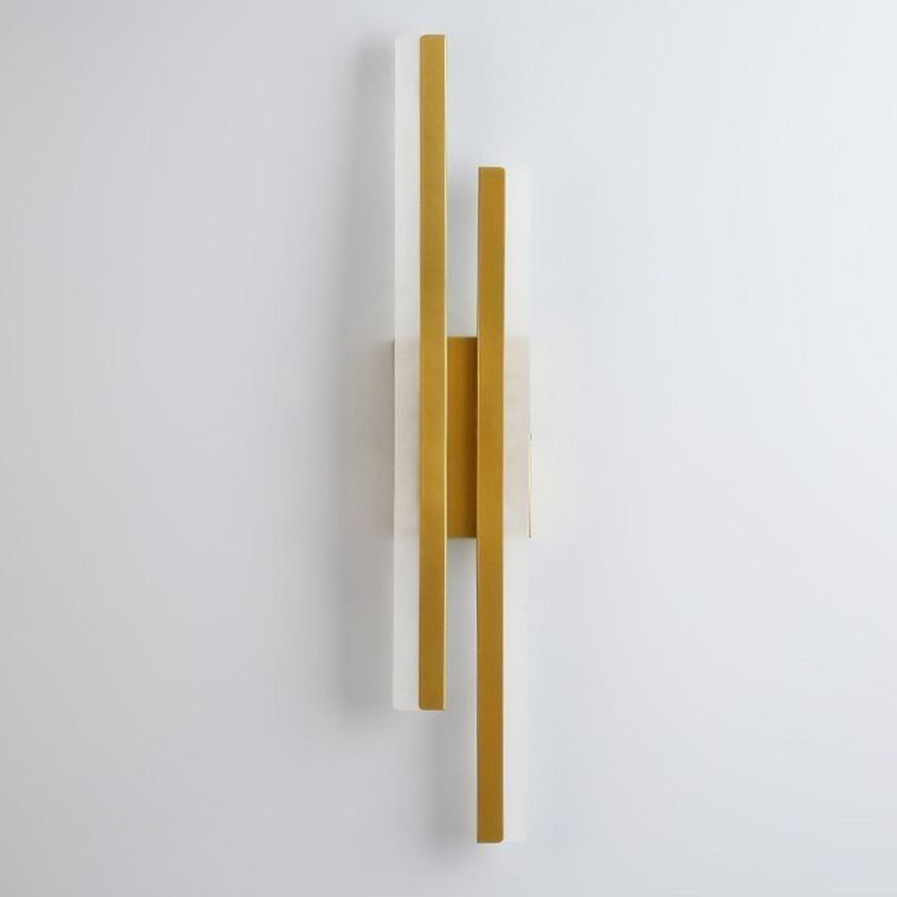 Acrylic Metal LED Wall Lamp Kalsten