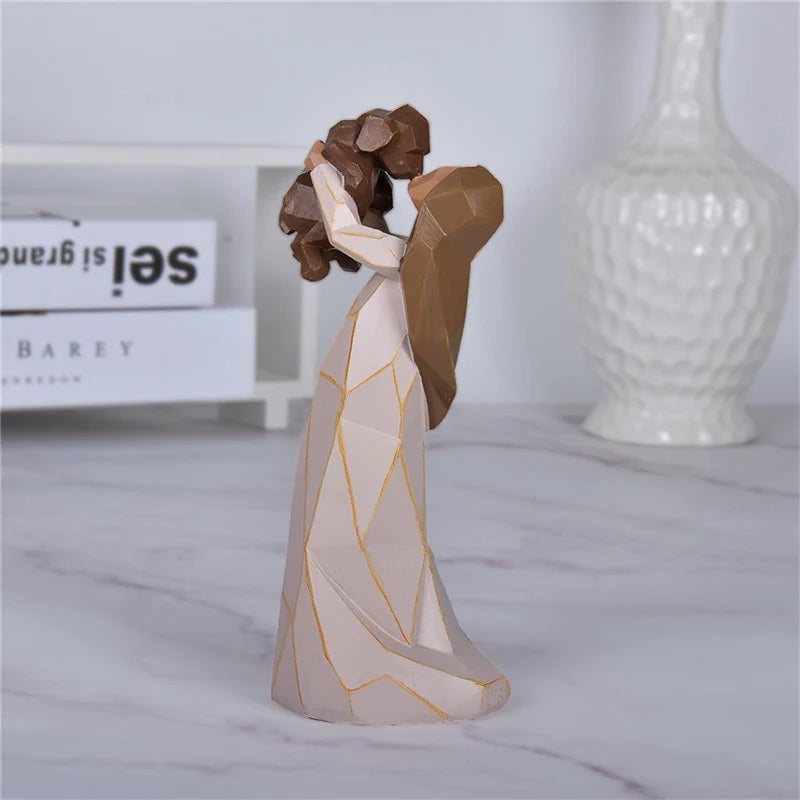 Kalsten | Angel of Friendship Dog Monument Figurine