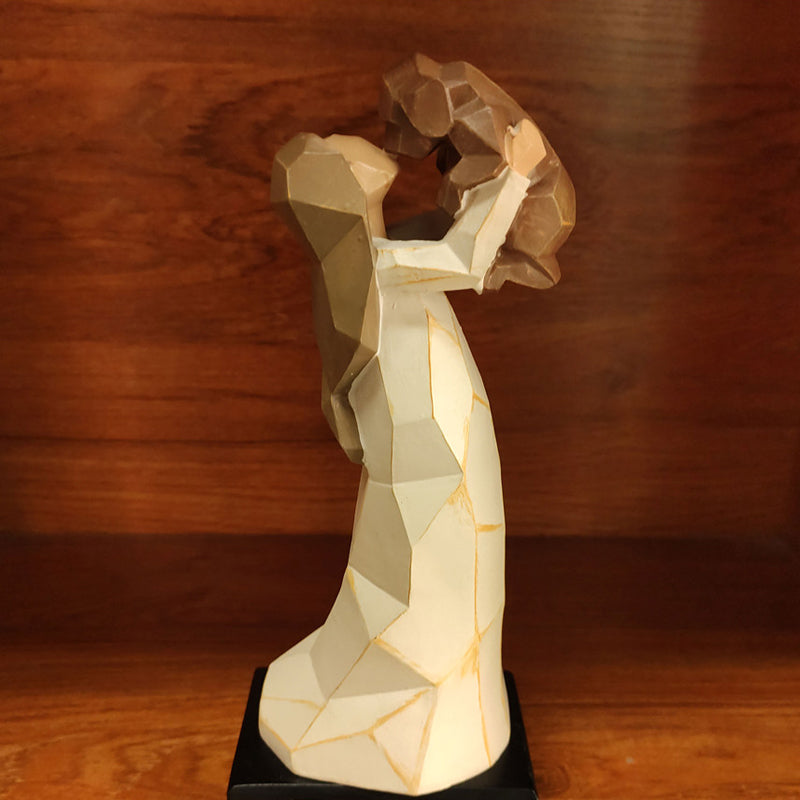 Kalsten | Angel of Friendship Dog Monument Figurine