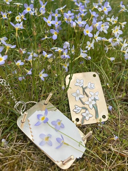 Kalsten | Mini Flower Press | Compact Botanical Keepsake Maker | Portable Craft Tool