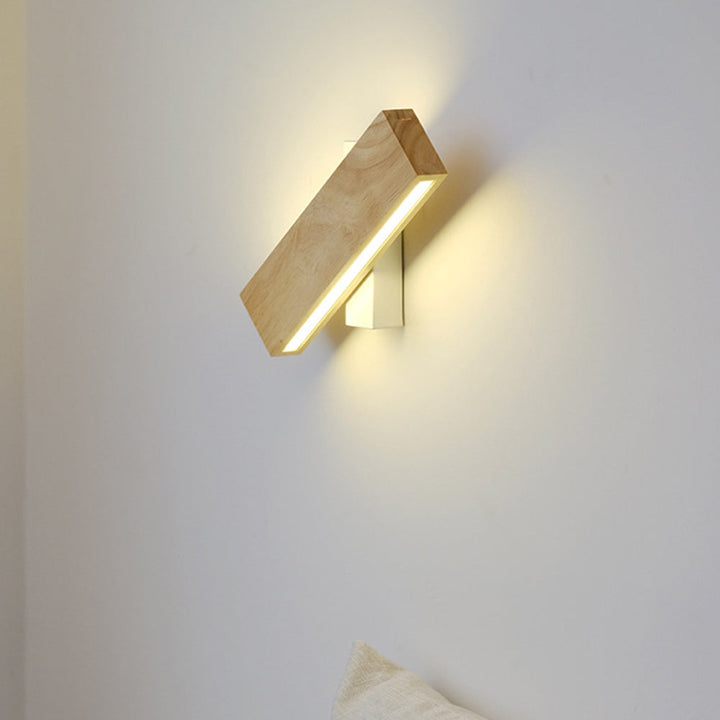 Rotatable Wooden LED Wall Lamp Kalsten