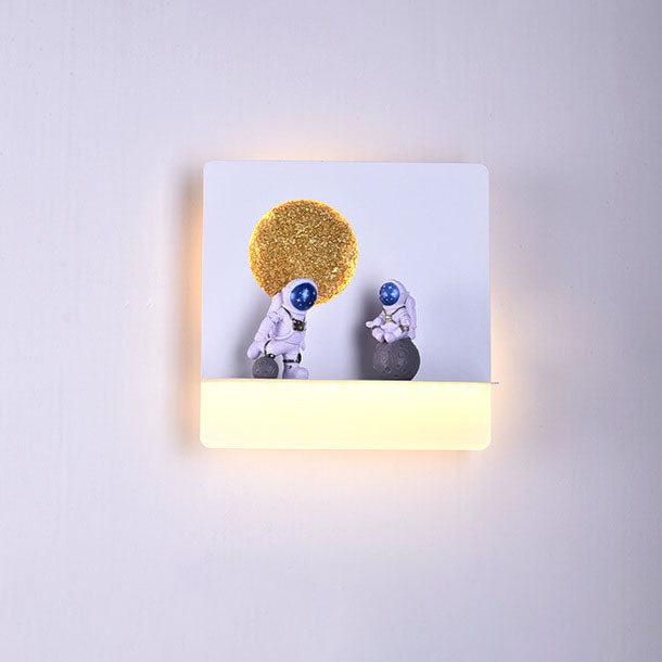 Contemporary Creative Iron Resin Round Astronaut LED Wall Light Lamp for Bedroom | Kalsten