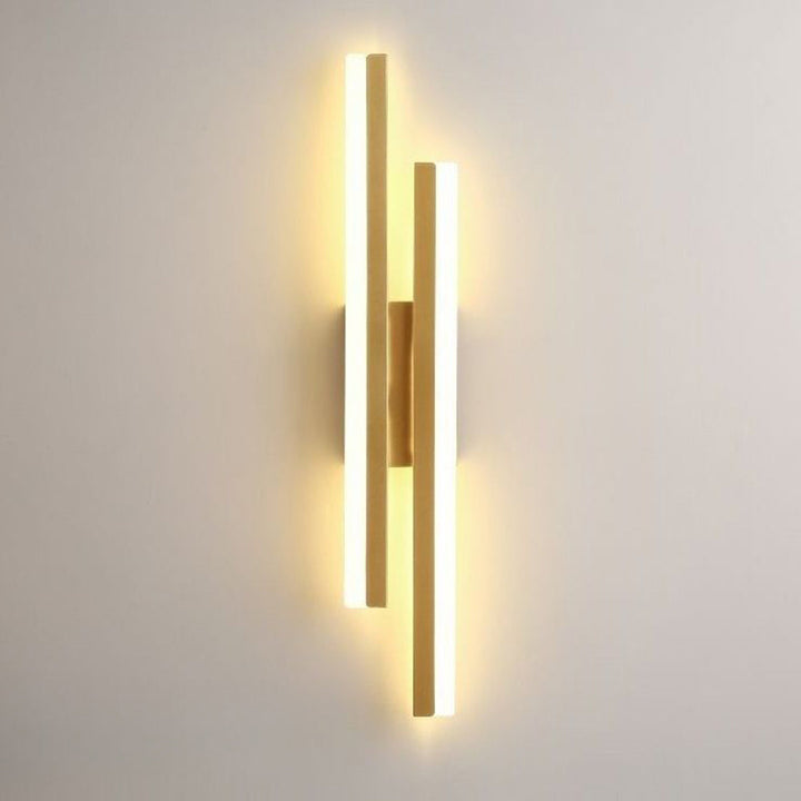 Acrylic Metal LED Wall Lamp Kalsten