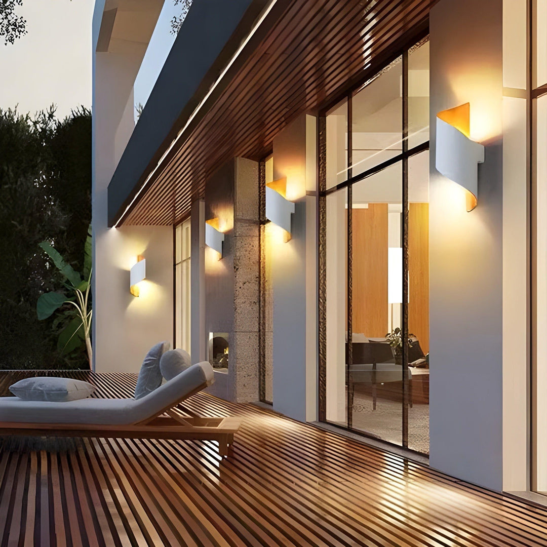 SpiralGlow Light - Nordic waterproof metal spiral LED wall lamp | Kalsten
