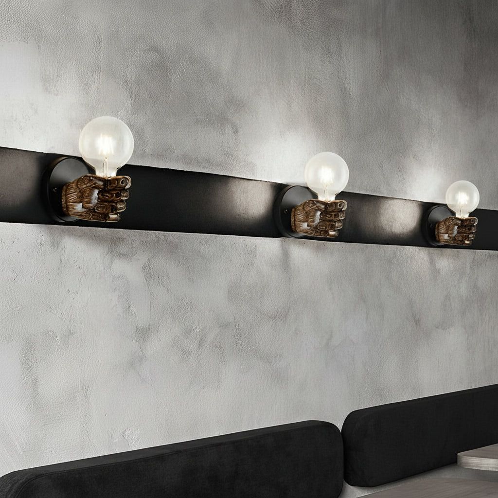 Retro Industrial Fist Wall Sconce – Creative Hand-Shaped Art Deco Wall Lamp - E27, Black | Kalsten