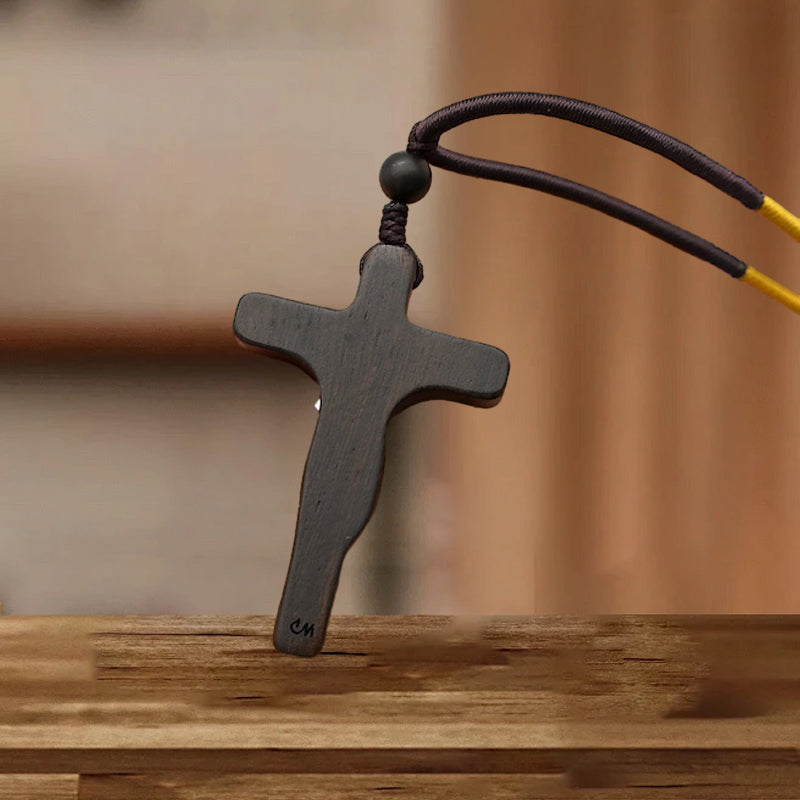 Kalsten | Jesus-Cross-Necklace made of Wood
