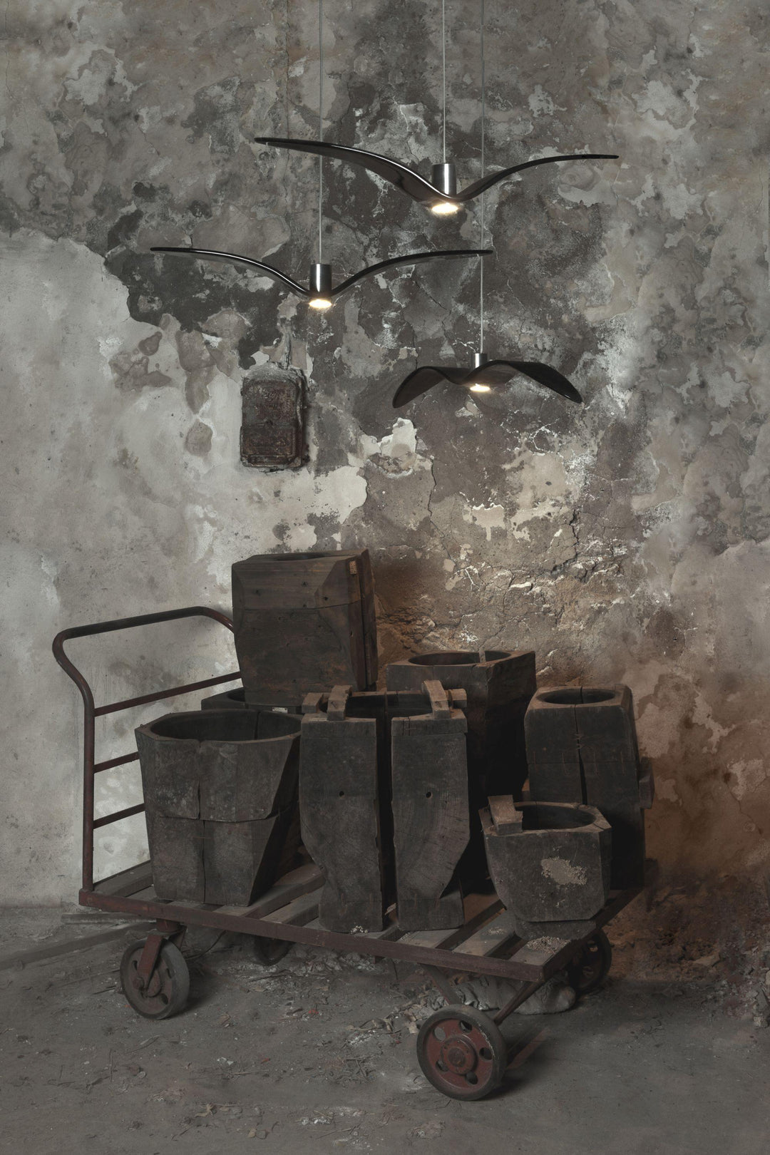 Seagull Resin Pendant Light | Kalsten