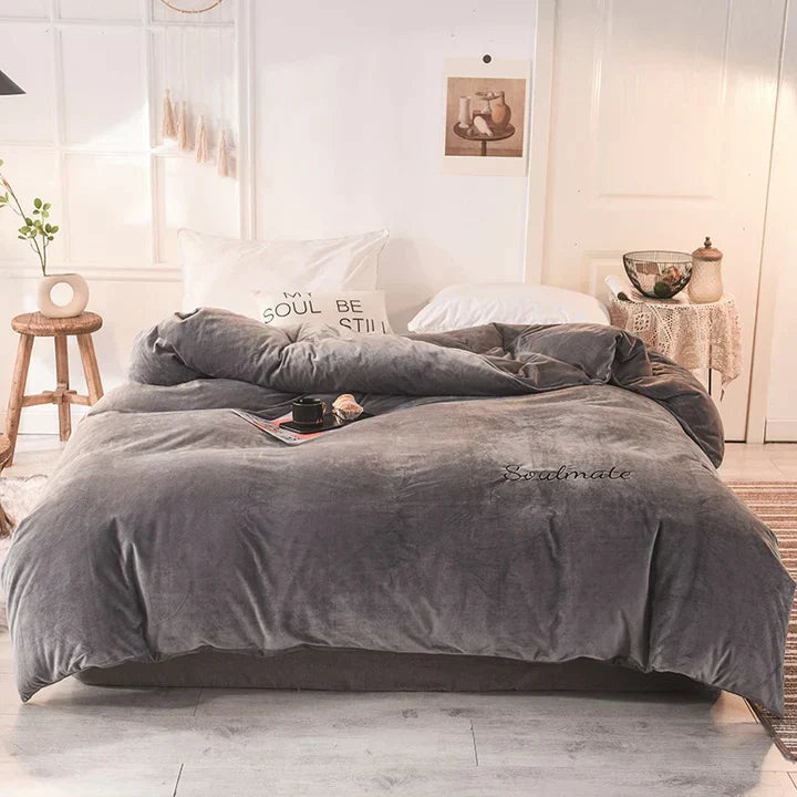 SilkCloud Duvet Cover - Cozy Fleece Duvet Cover for Unmatched Sleeping Experience Kalsten