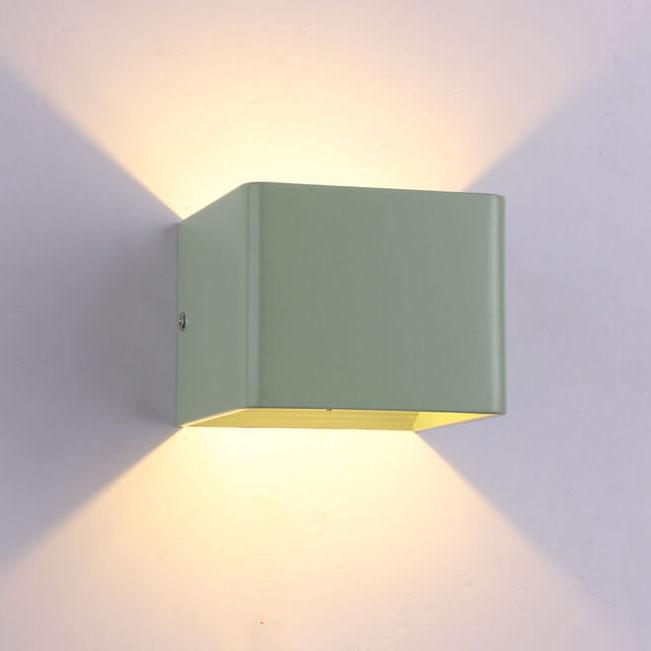 LuminSquare - Square Mini Wall Lamp made of Aluminum Kalsten
