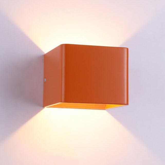 LuminSquare - Square Mini Wall Lamp made of Aluminum Kalsten