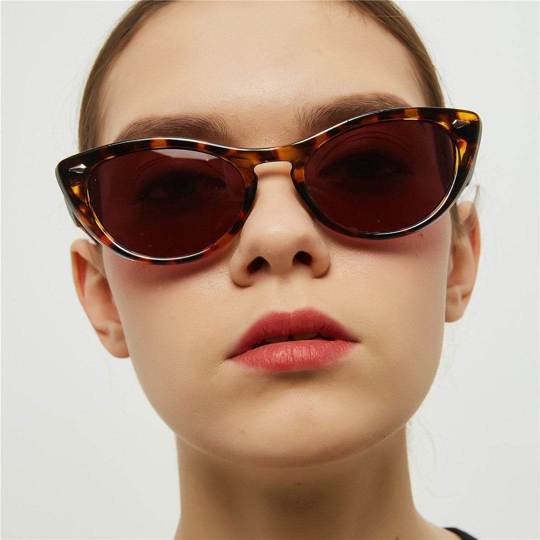Women's Cat-Eye Sunglasses with Fashionable Design and UV Protection Kalsten