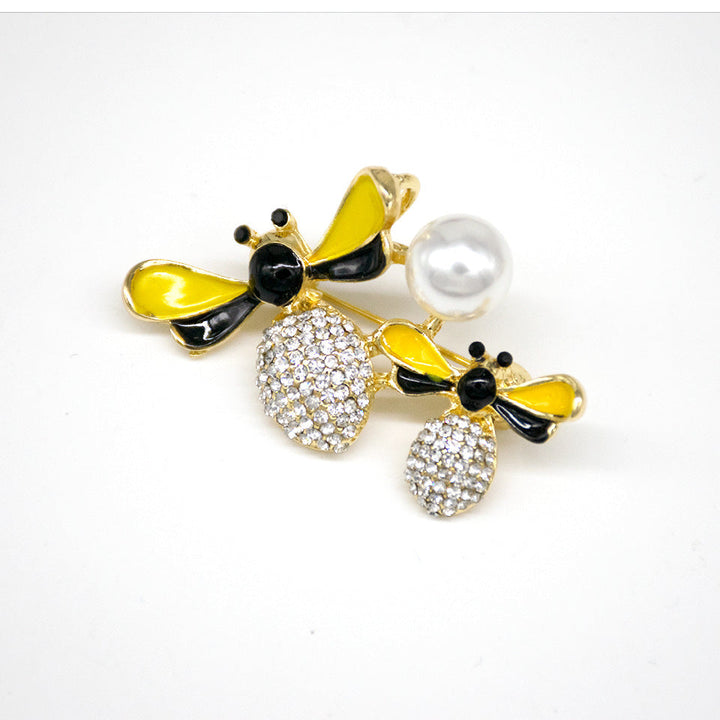 Decorative Bee-Inspired Brooch Kalsten