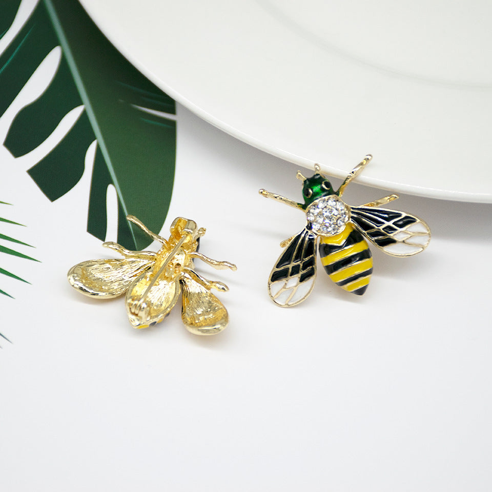 Decorative Bee-Inspired Brooch Kalsten