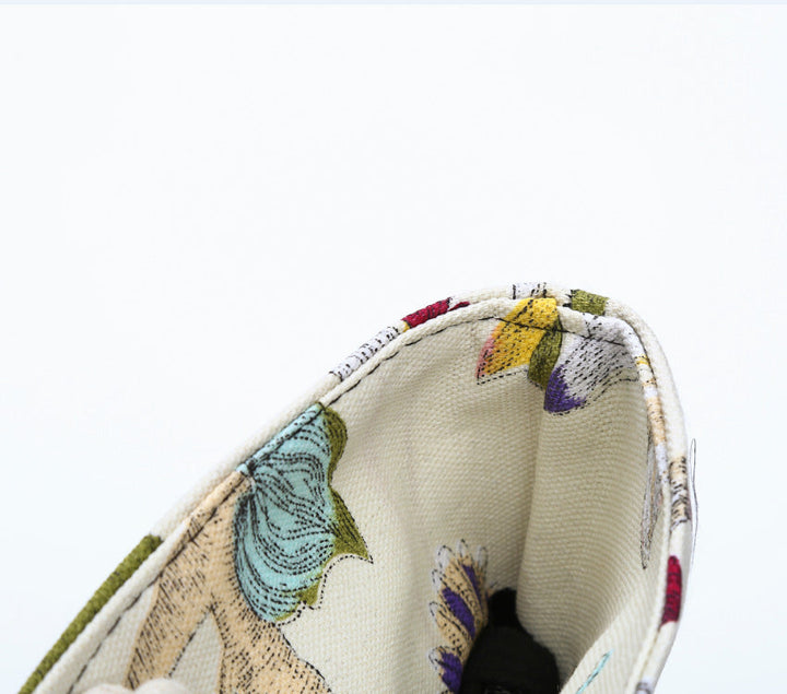 Elegant Beach Bag with Floral Embroidery Design Kalsten