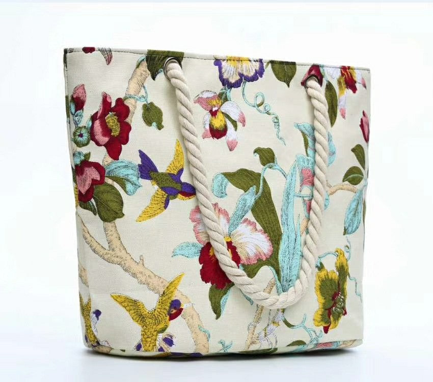 Fashionable and Large Beach Bag Made of Durable Material Kalsten