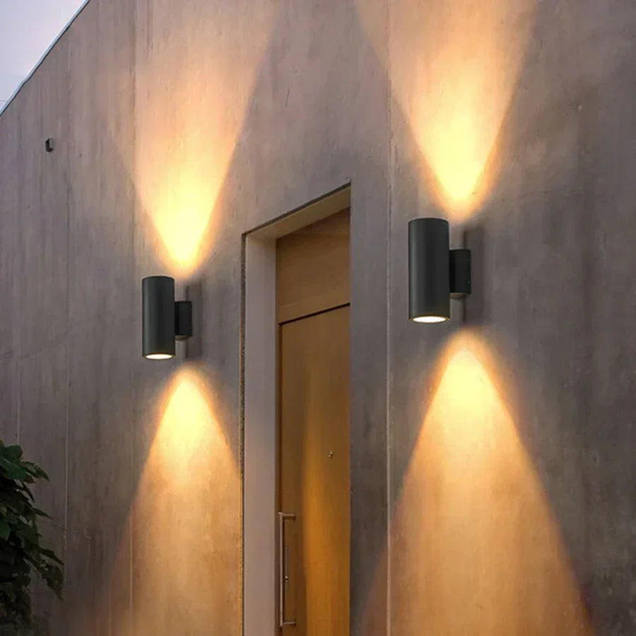 Black Aluminum Outdoor Wall Lamp Kalsten