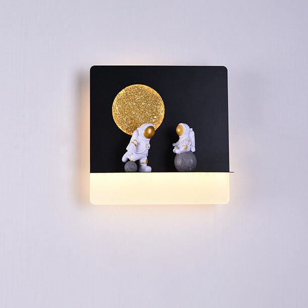 Contemporary Creative Iron Resin Round Astronaut LED Wall Light Lamp for Bedroom | Kalsten