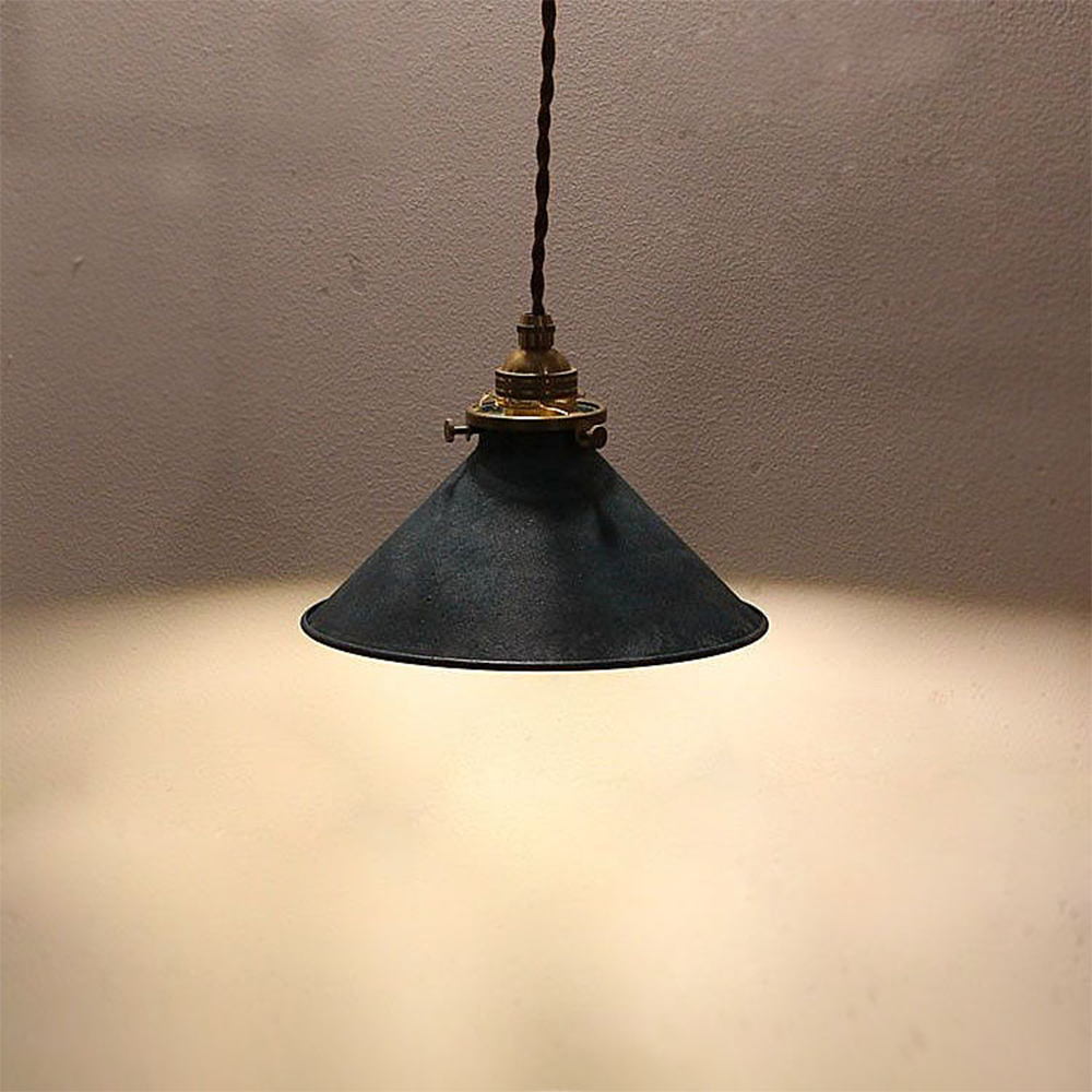 Retro Industrial Metal Fanale Pendant Light | Kalsten