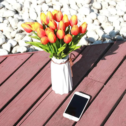 BowLift | 10-piece set artificial tulips made of latex – stylish and durable decorative flowers