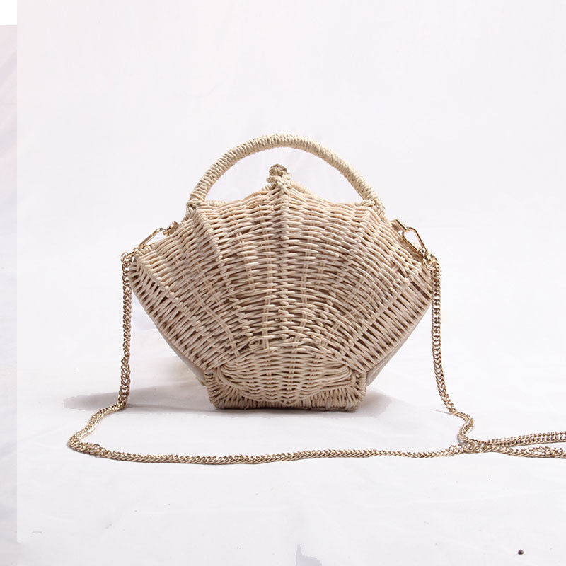 Handcrafted beach bag with organic design Kalsten