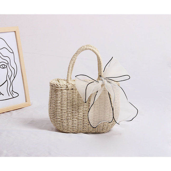 Handcrafted rattan bag with refined details Kalsten