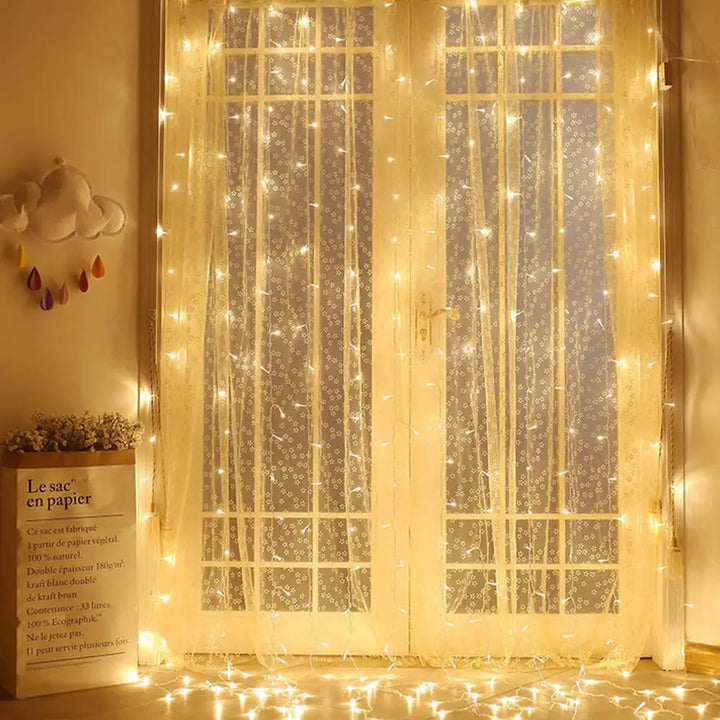 LED curtain light for outdoors – Waterproof fairy lights for garden, balcony, and terrace | Kalsten