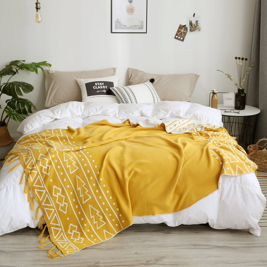 Women Cozy Knit Blanket with Modern Patterns Kalsten