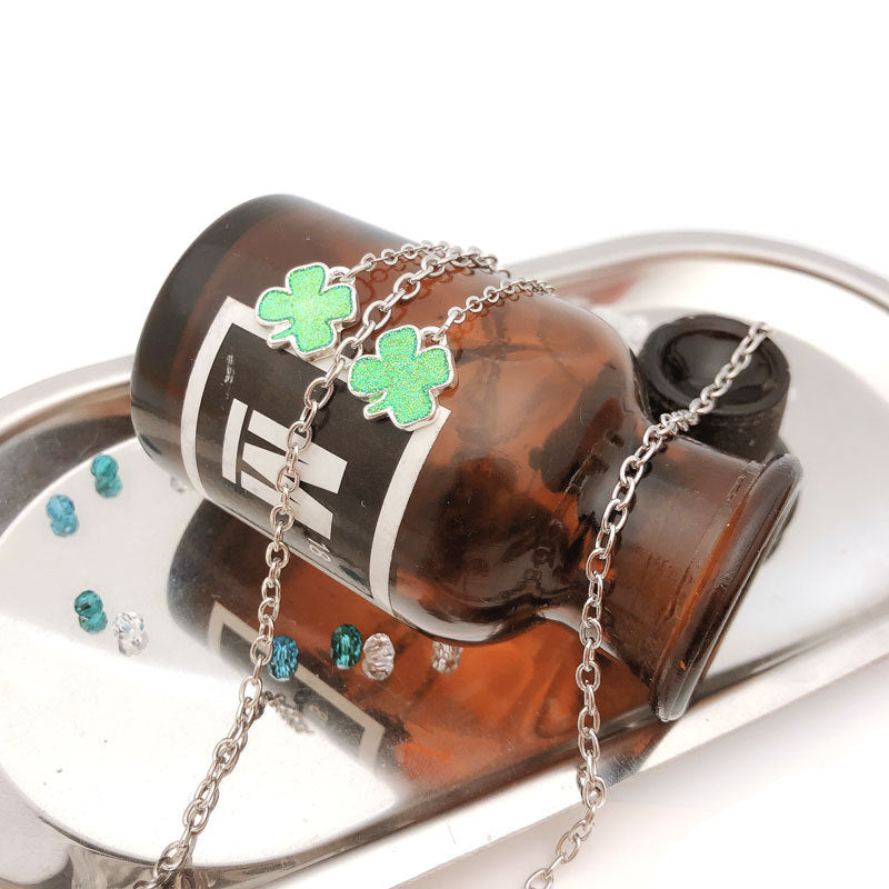 Clover Pendant Necklace Kalsten