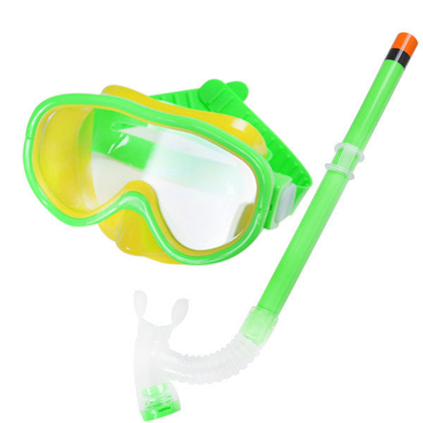 Snorkel mask with ergonomic fit and anti-fog technology Kalsten