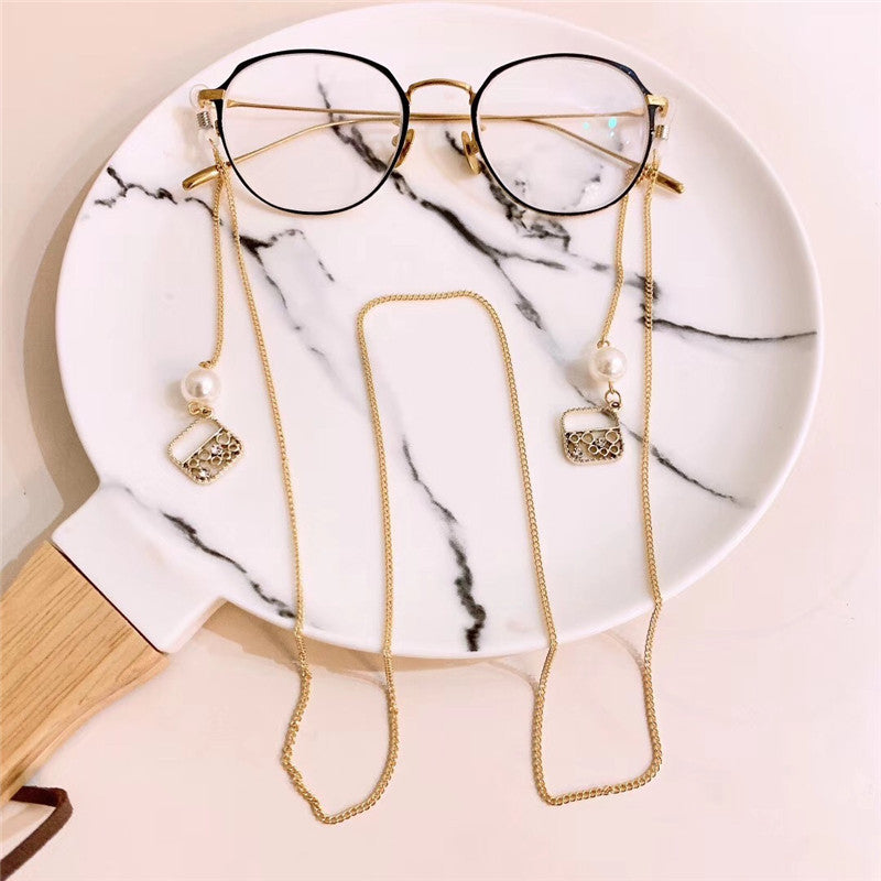 Decorative Pearl and Metal Accent Eyewear Chain Kalsten