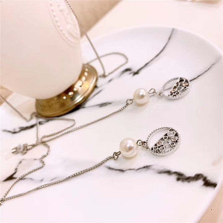 Decorative Pearl and Metal Accent Eyewear Chain Kalsten