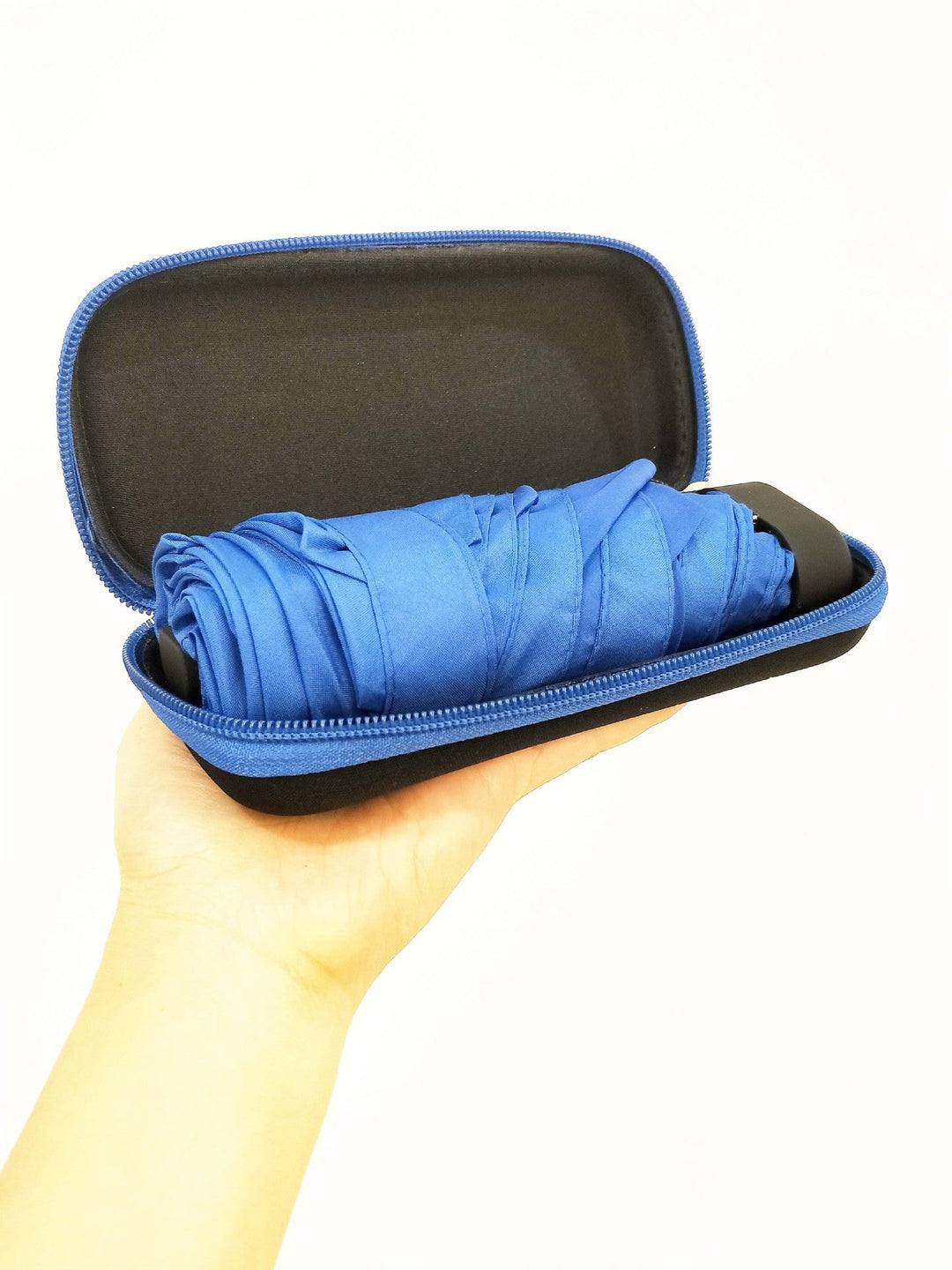 Women's compact and stylish umbrella case Kalsten